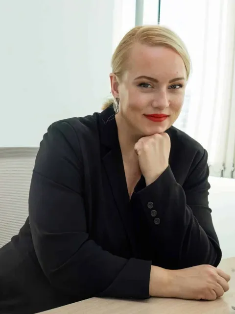 Elena Fingarova